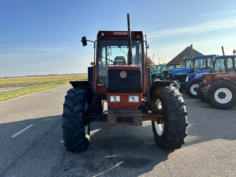 Fiat F100 - Traktor: gambar 2 Fiat F100 - Traktor: gambar 2