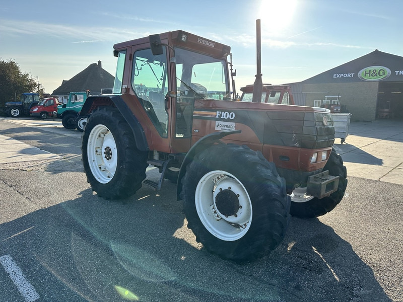 Fiat F100 - Traktor: gambar 3 Fiat F100 - Traktor: gambar 3