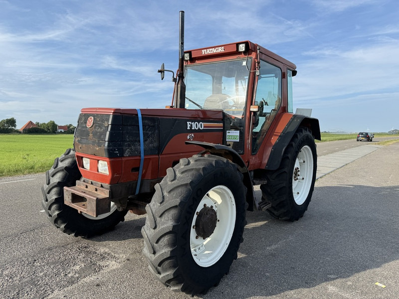 Fiat F100 - Traktor: gambar 1 Fiat F100 - Traktor: gambar 1