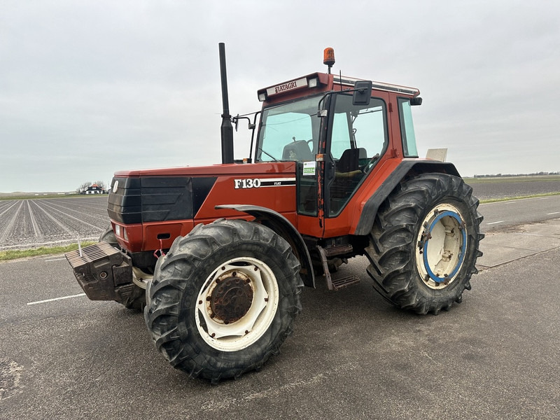 Fiat F130 - Traktor: gambar 1 Fiat F130 - Traktor: gambar 1