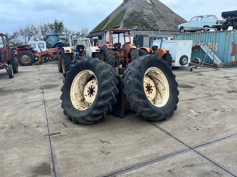 Firestone 18.4 R34 - Pelek: gambar 1 Firestone 18.4 R34 - Pelek: gambar 1