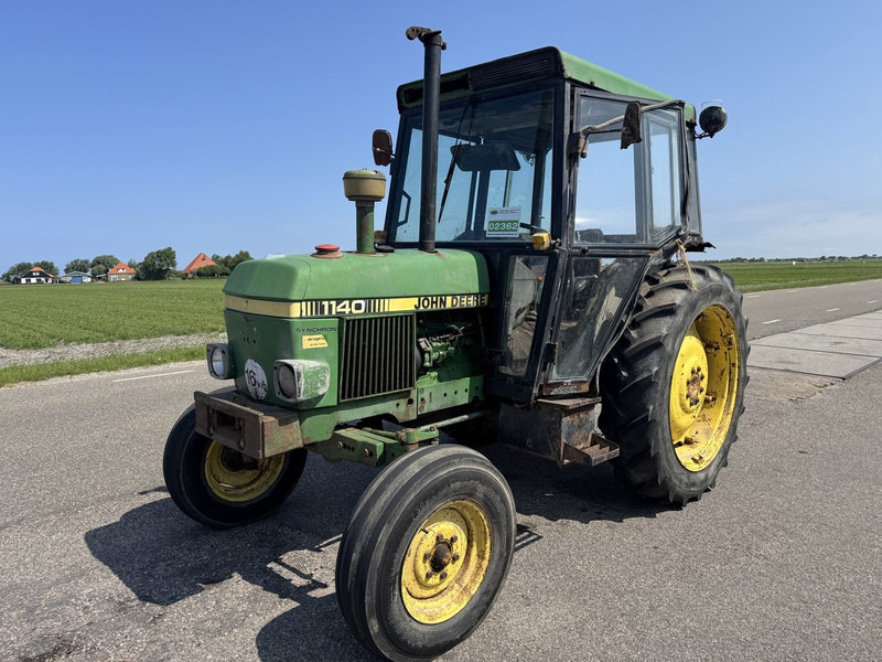 John Deere 1140 - Traktor: gambar 1 John Deere 1140 - Traktor: gambar 1