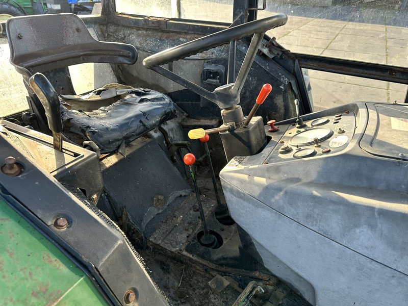 John Deere 2030 - Traktor: gambar 4 John Deere 2030 - Traktor: gambar 4