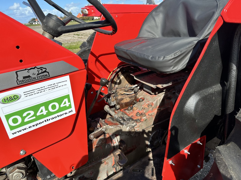 Massey Ferguson 165 - Traktor: gambar 4 Massey Ferguson 165 - Traktor: gambar 4