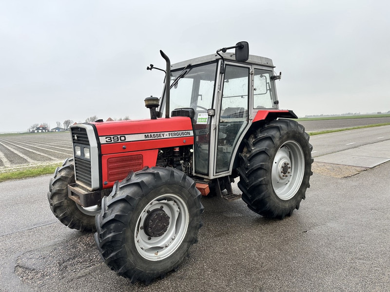 Massey Ferguson 390 - Traktor: gambar 1 Massey Ferguson 390 - Traktor: gambar 1