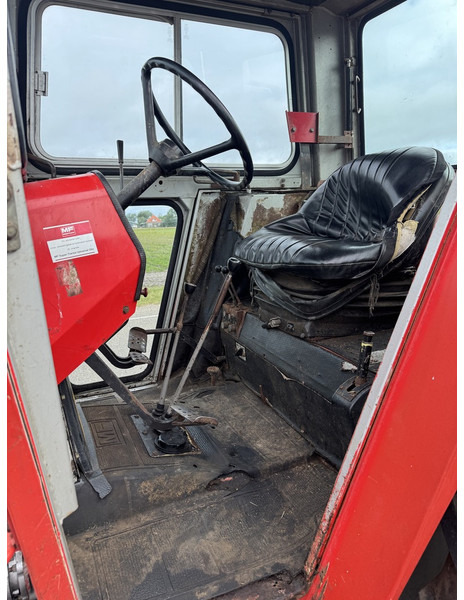Massey Ferguson 590 - Traktor: gambar 4 Massey Ferguson 590 - Traktor: gambar 4