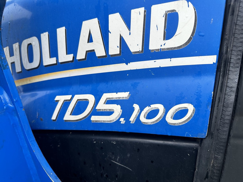 New Holland TD5.100 - Traktor: gambar 4 New Holland TD5.100 - Traktor: gambar 4