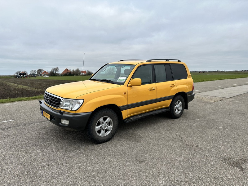 Toyota Land Cruiser - Mobil: gambar 1 Toyota Land Cruiser - Mobil: gambar 1