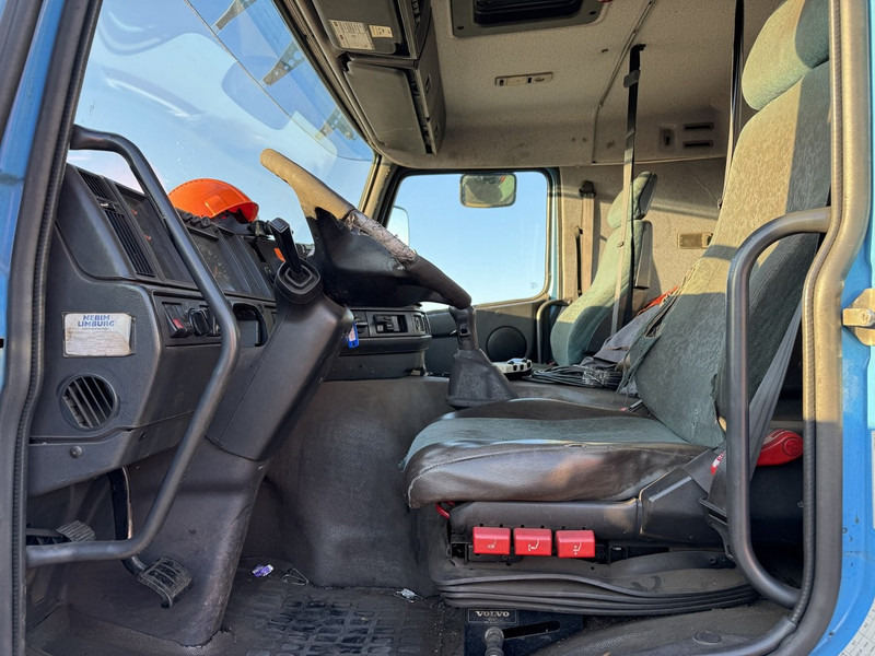 Volvo FM 12 340 - Tractor head: gambar 4 Volvo FM 12 340 - Tractor head: gambar 4