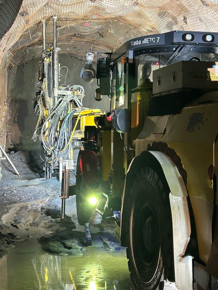 Atlas Copco (Epiroc) Simba ME7C - Mesin bor terarah: gambar 3 Atlas Copco (Epiroc) Simba ME7C - Mesin bor terarah: gambar 3