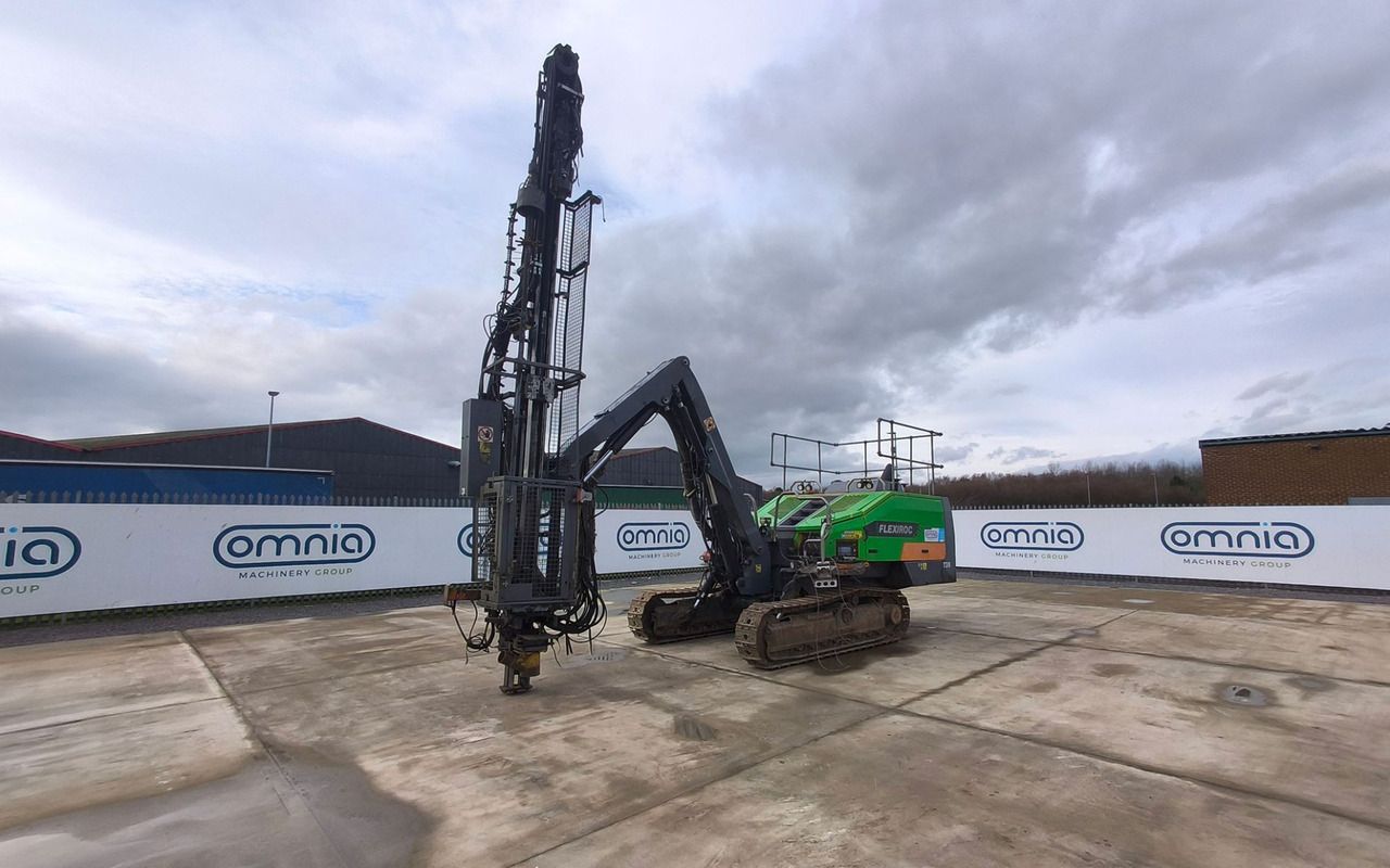 Atlas Copco FlexiROC T35 R-01 - Anjungan pengeboran: gambar 1 Atlas Copco FlexiROC T35 R-01 - Anjungan pengeboran: gambar 1