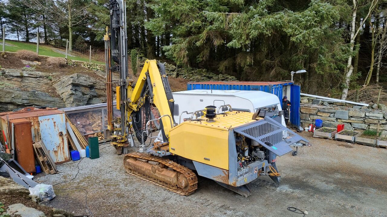 Atlas Copco ROC D7-01 RRC - Anjungan pengeboran: gambar 2 Atlas Copco ROC D7-01 RRC - Anjungan pengeboran: gambar 2