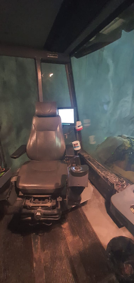 Mesin pertambangan Atlas Copco XE3-C30: gambar 7