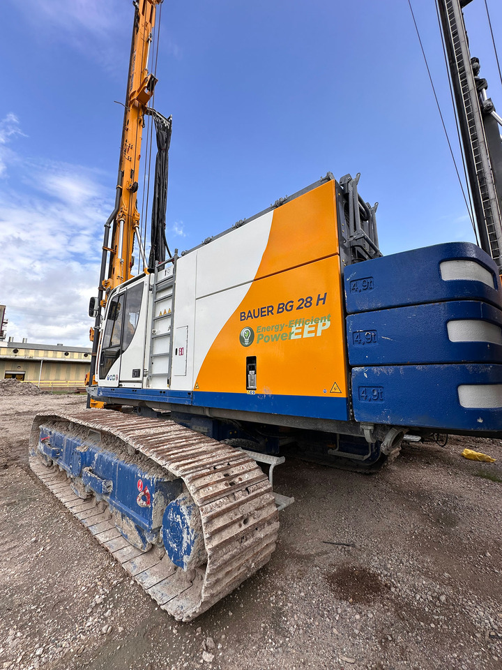 Bauer BG 28H - Sopir tumpukan: gambar 1 Bauer BG 28H - Sopir tumpukan: gambar 1