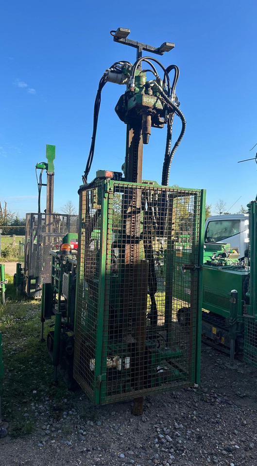 Beretta T22 - Anjungan pengeboran: gambar 3 Beretta T22 - Anjungan pengeboran: gambar 3