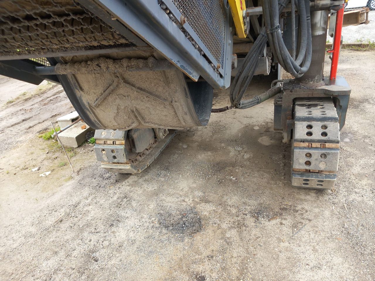 Bomag BM 1300/30 - Mesin penggilingan jalan: gambar 5 Bomag BM 1300/30 - Mesin penggilingan jalan: gambar 5