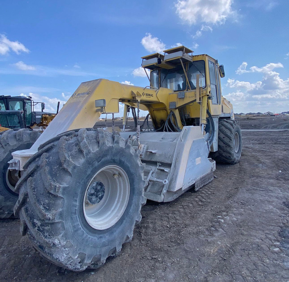 Bomag MPH 122-2 - Stabilisator tanah: gambar 2 Bomag MPH 122-2 - Stabilisator tanah: gambar 2