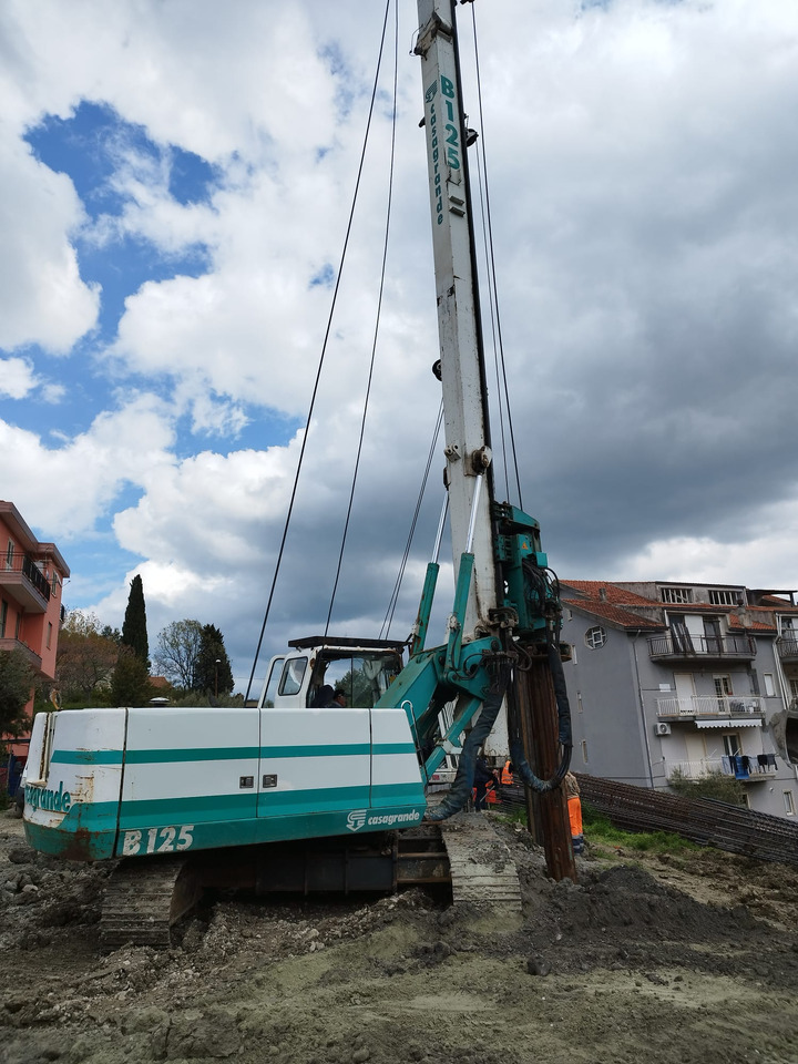 Casagrande B125 - Sopir tumpukan: gambar 4 Casagrande B125 - Sopir tumpukan: gambar 4