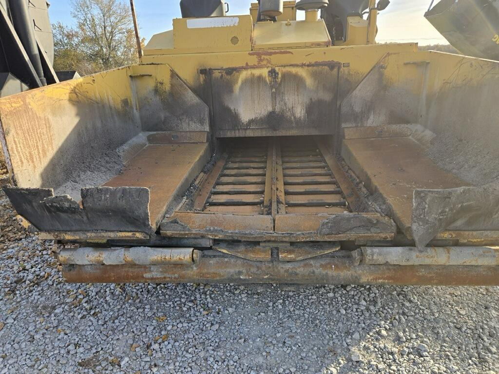 Caterpillar AP1055D - Paver aspal: gambar 3 Caterpillar AP1055D - Paver aspal: gambar 3