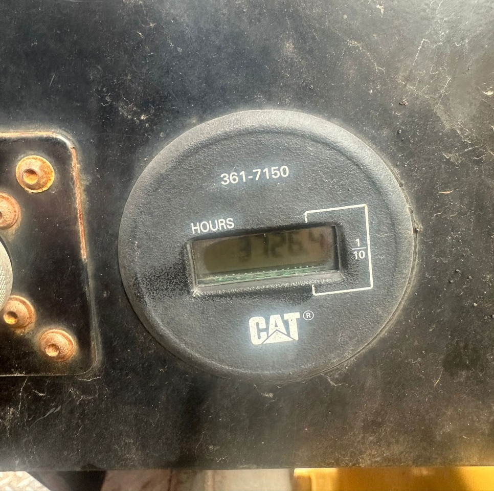 Paver aspal Caterpillar AP300D: gambar 7