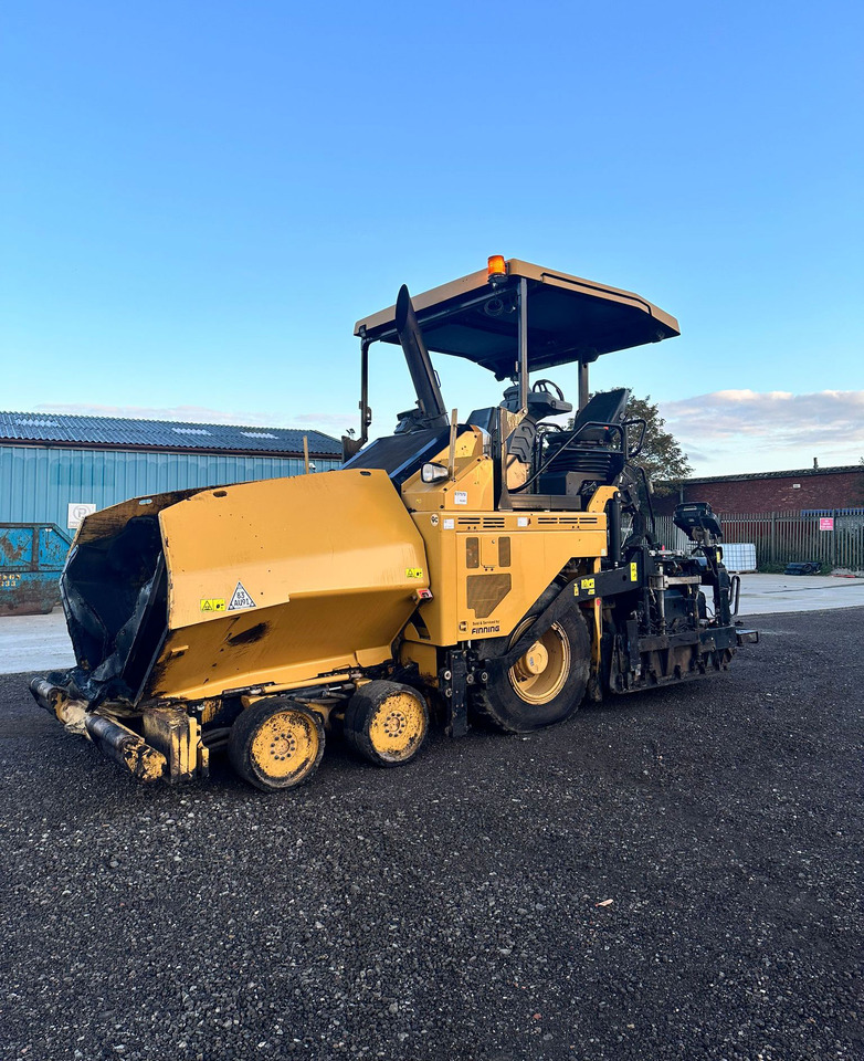 Caterpillar AP500F - Paver aspal: gambar 1 Caterpillar AP500F - Paver aspal: gambar 1