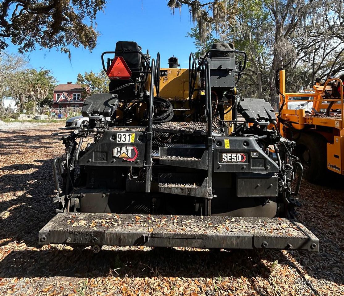 Caterpillar AP555F - Fasilitas pembuatan aspal: gambar 4 Caterpillar AP555F - Fasilitas pembuatan aspal: gambar 4