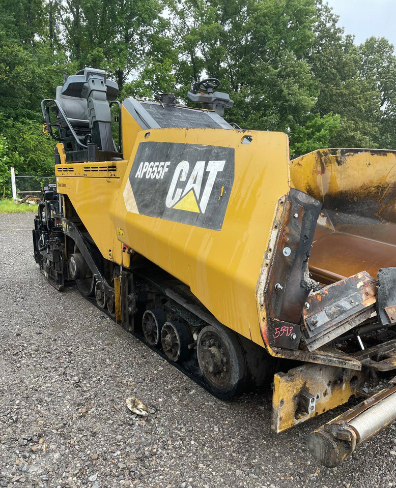 Caterpillar AP655F - Paver aspal: gambar 3 Caterpillar AP655F - Paver aspal: gambar 3