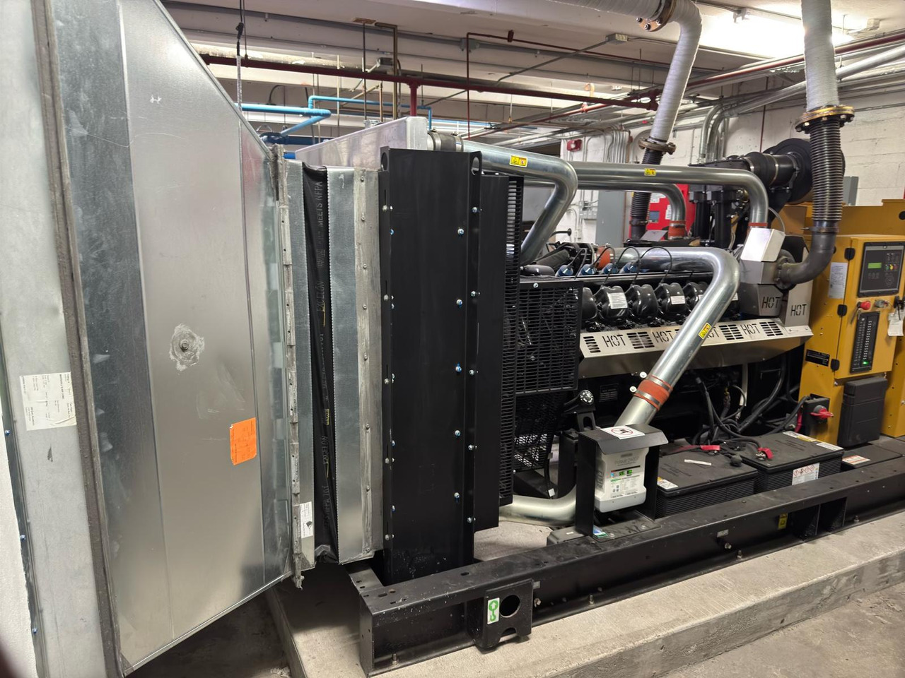 Caterpillar DG450 GC - Genset: gambar 4 Caterpillar DG450 GC - Genset: gambar 4