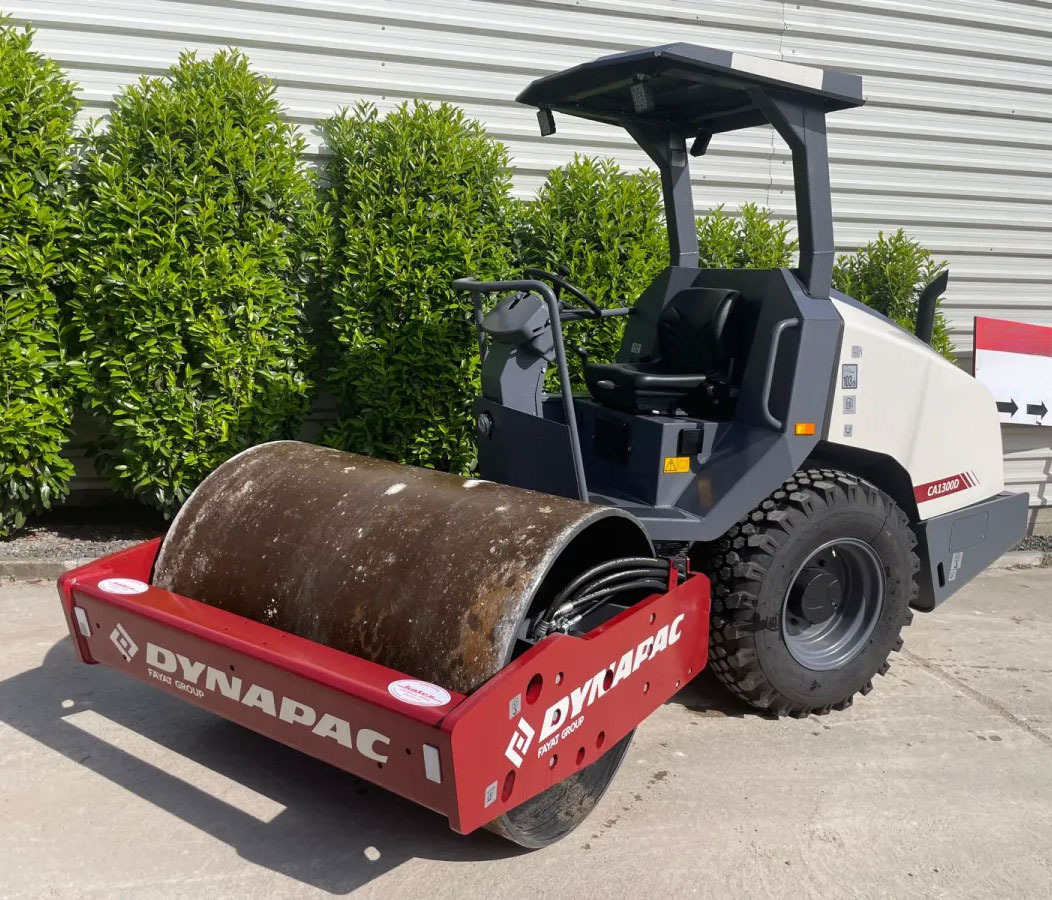 Dynapac CA1300D - Roller: gambar 1 Dynapac CA1300D - Roller: gambar 1