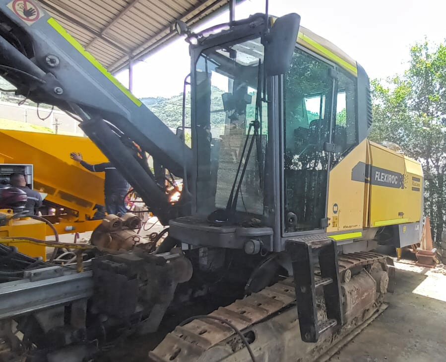 Epiroc FlexiRoc T35-11 - Anjungan pengeboran: gambar 2 Epiroc FlexiRoc T35-11 - Anjungan pengeboran: gambar 2