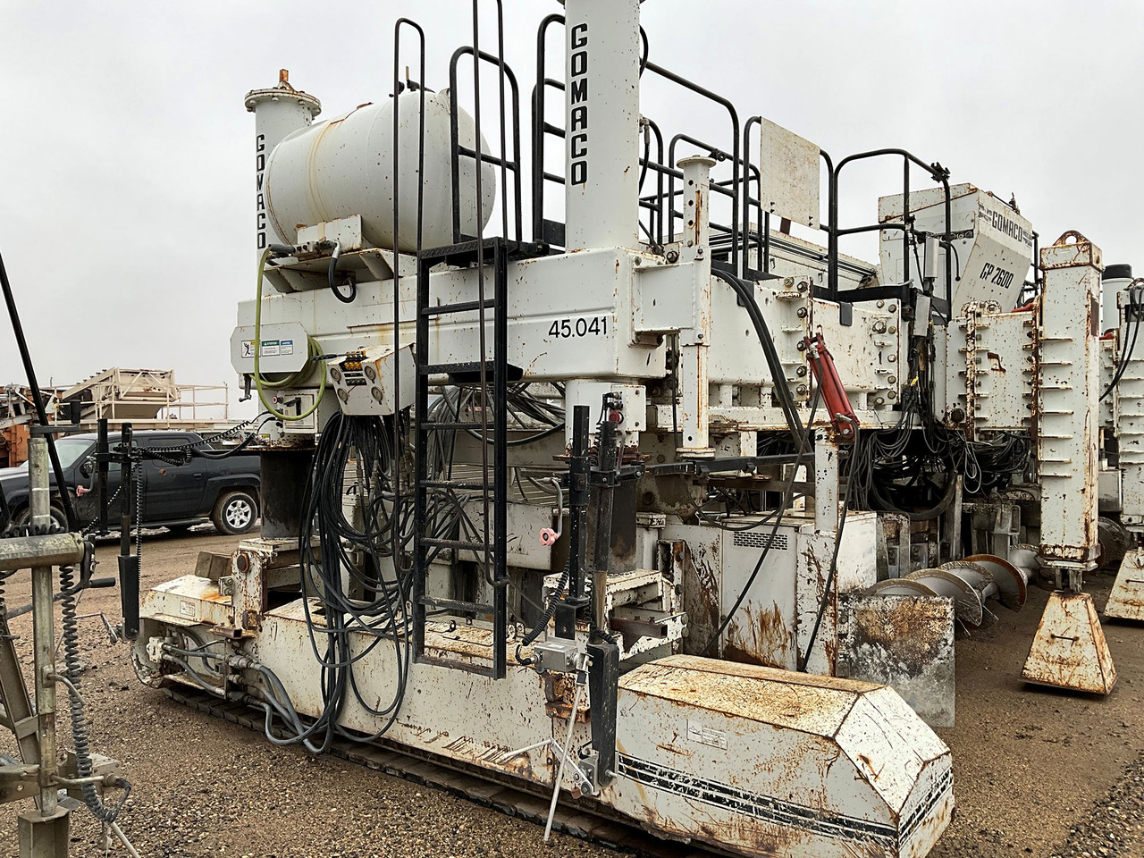 Gomaco GP-2600 - Paver aspal: gambar 4 Gomaco GP-2600 - Paver aspal: gambar 4