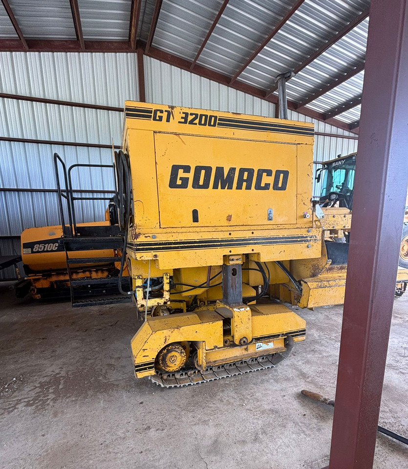 Gomaco GT-3200 - Paver aspal: gambar 3 Gomaco GT-3200 - Paver aspal: gambar 3