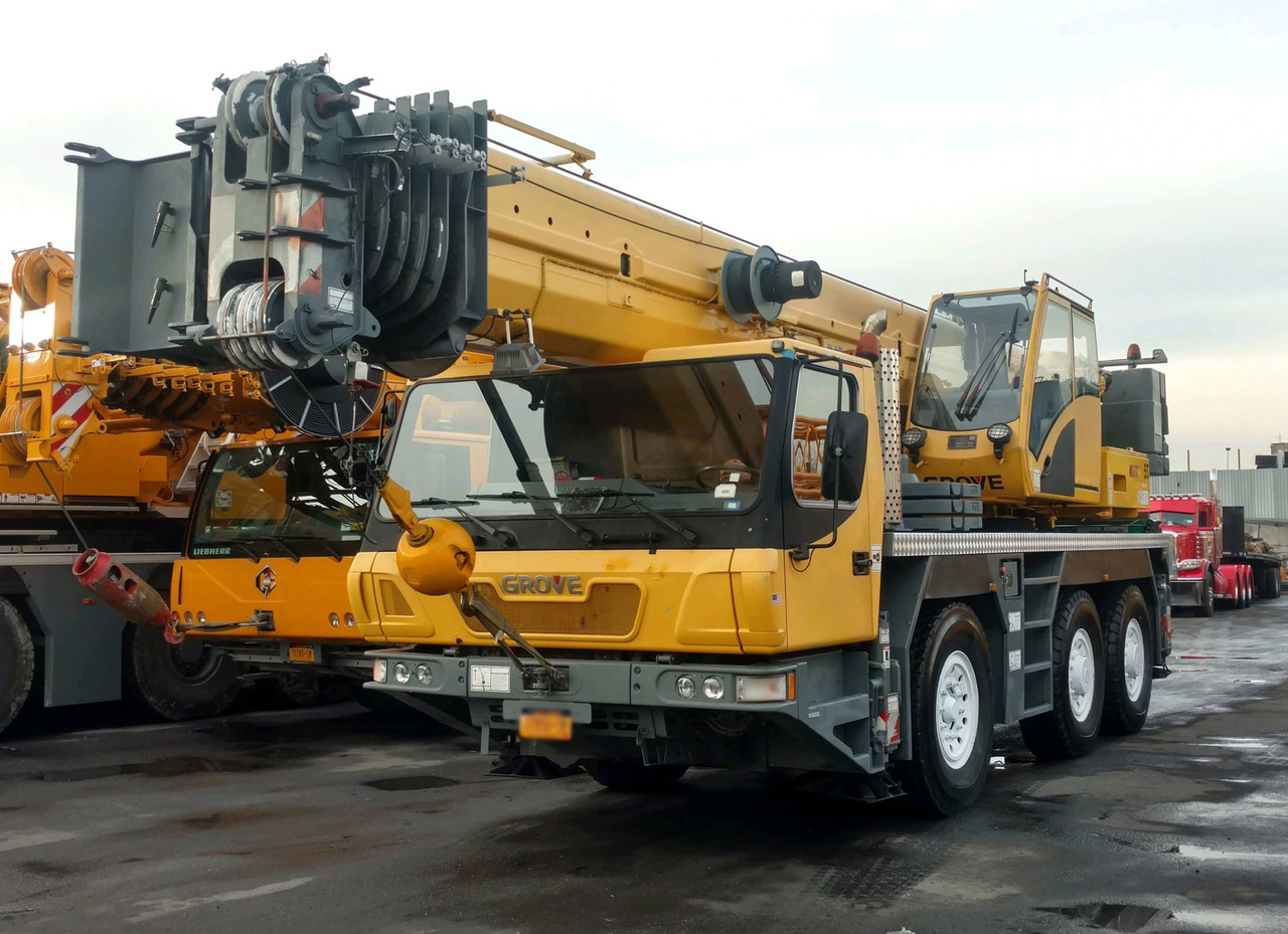 Grove GMK 3055 - Derek bergerak: gambar 1 Grove GMK 3055 - Derek bergerak: gambar 1