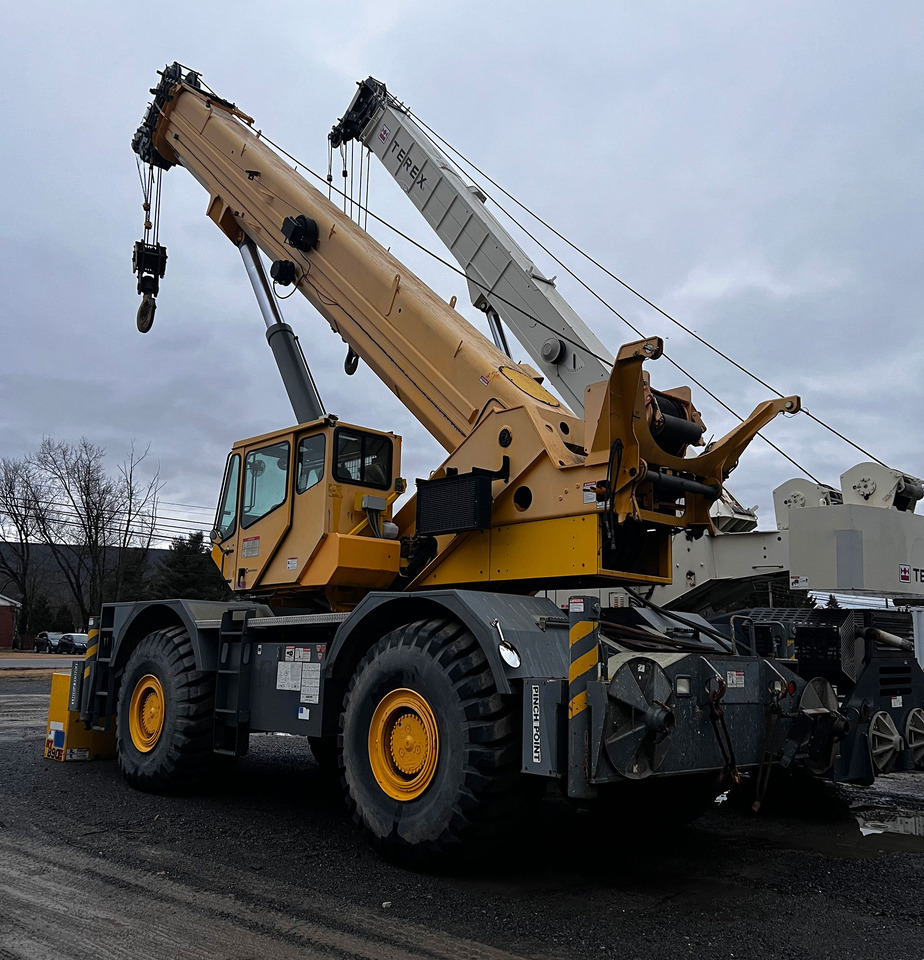 Grove RT890E - Derek bergerak: gambar 4 Grove RT890E - Derek bergerak: gambar 4