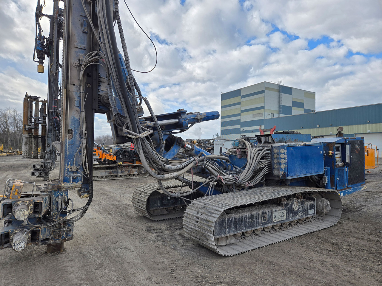 Hutte HBR 610 - Sopir tumpukan: gambar 1 Hutte HBR 610 - Sopir tumpukan: gambar 1