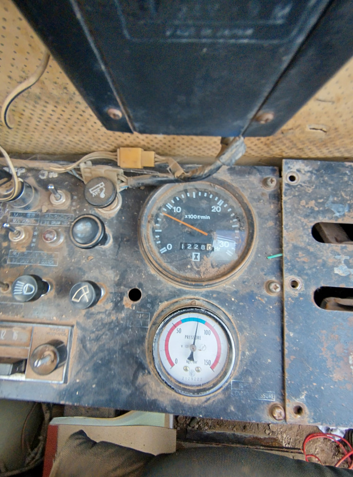 IHI CCH300T - Derek perayap: gambar 5 IHI CCH300T - Derek perayap: gambar 5