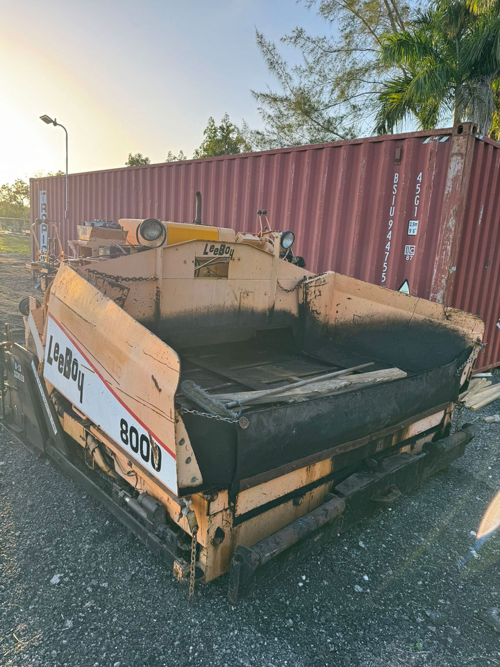 Leeboy 8000 - Paver aspal: gambar 3 Leeboy 8000 - Paver aspal: gambar 3