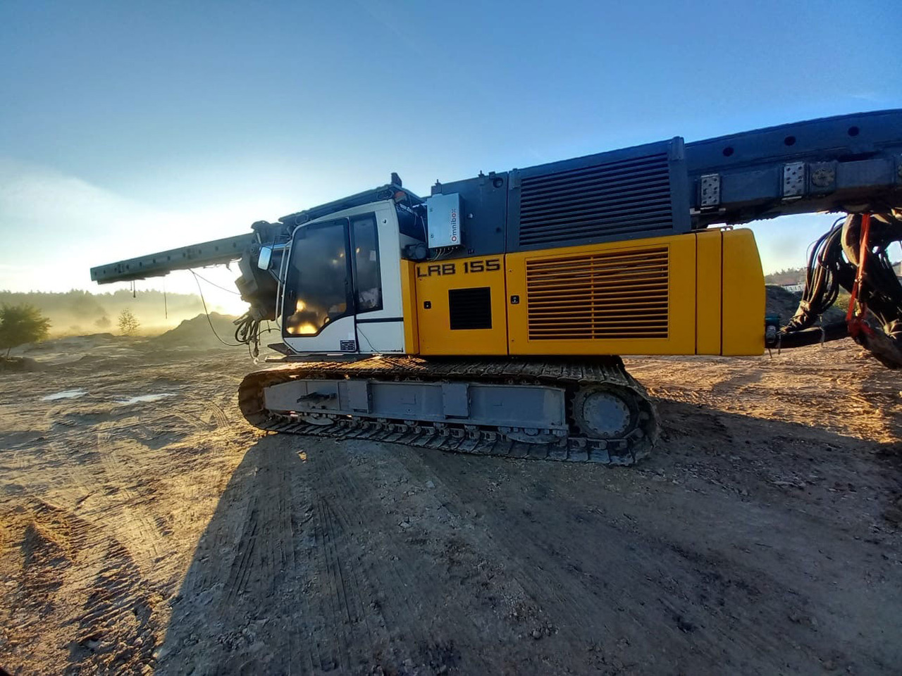 Liebherr LRB 155 - Sopir tumpukan: gambar 3 Liebherr LRB 155 - Sopir tumpukan: gambar 3