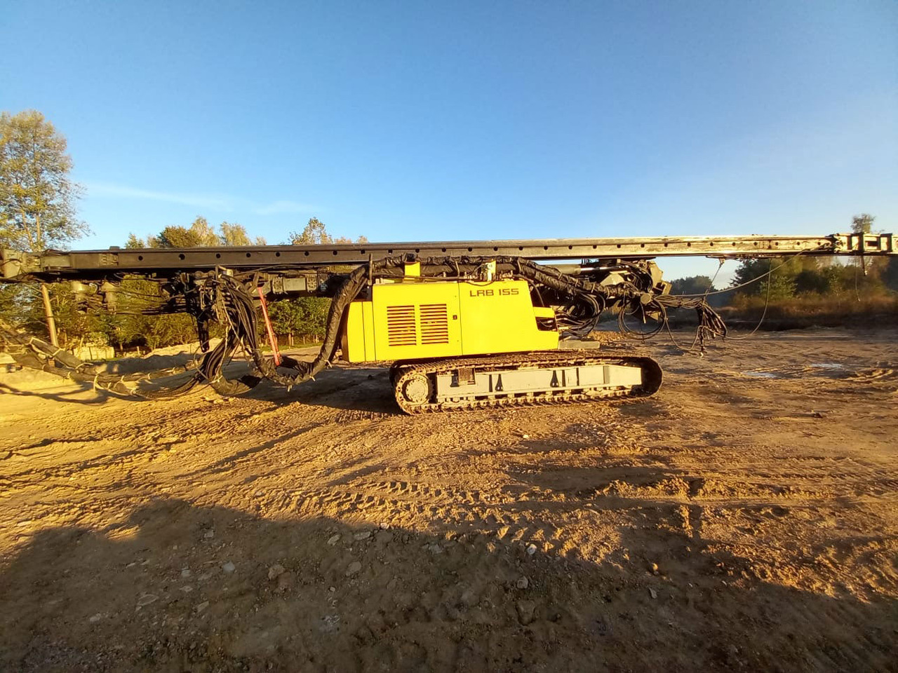 Liebherr LRB 155 - Sopir tumpukan: gambar 4 Liebherr LRB 155 - Sopir tumpukan: gambar 4