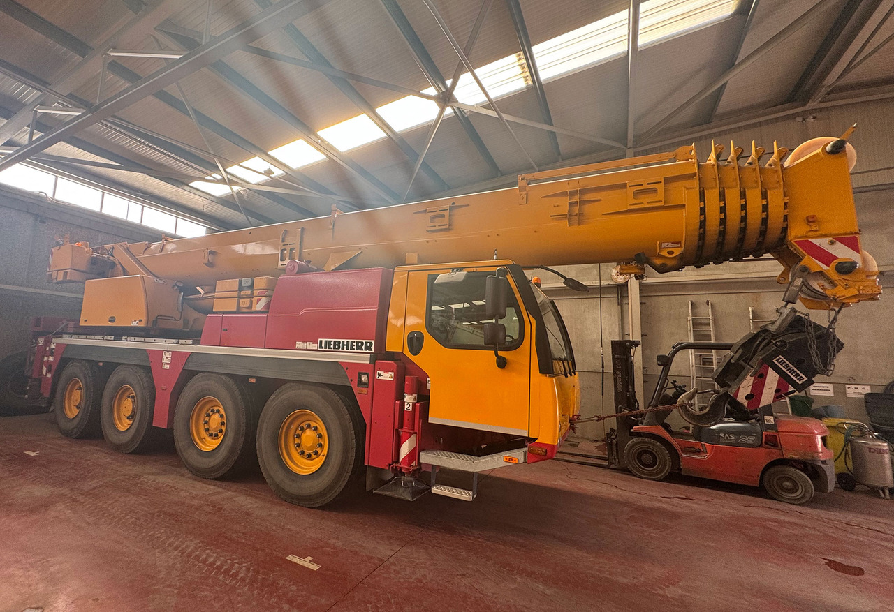 Liebherr LTM 1070-4.2 - Derek bergerak: gambar 2 Liebherr LTM 1070-4.2 - Derek bergerak: gambar 2