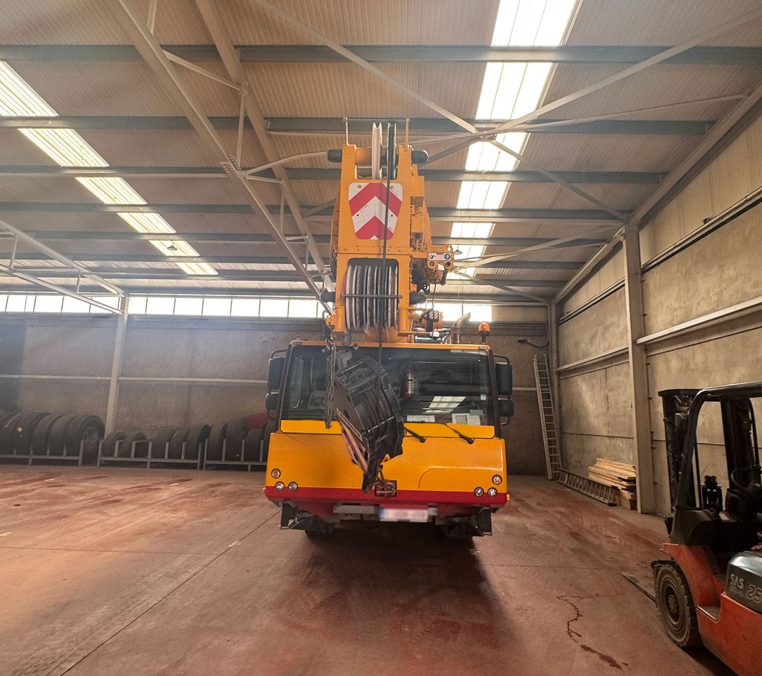Derek bergerak Liebherr LTM 1070-4.2: gambar 6