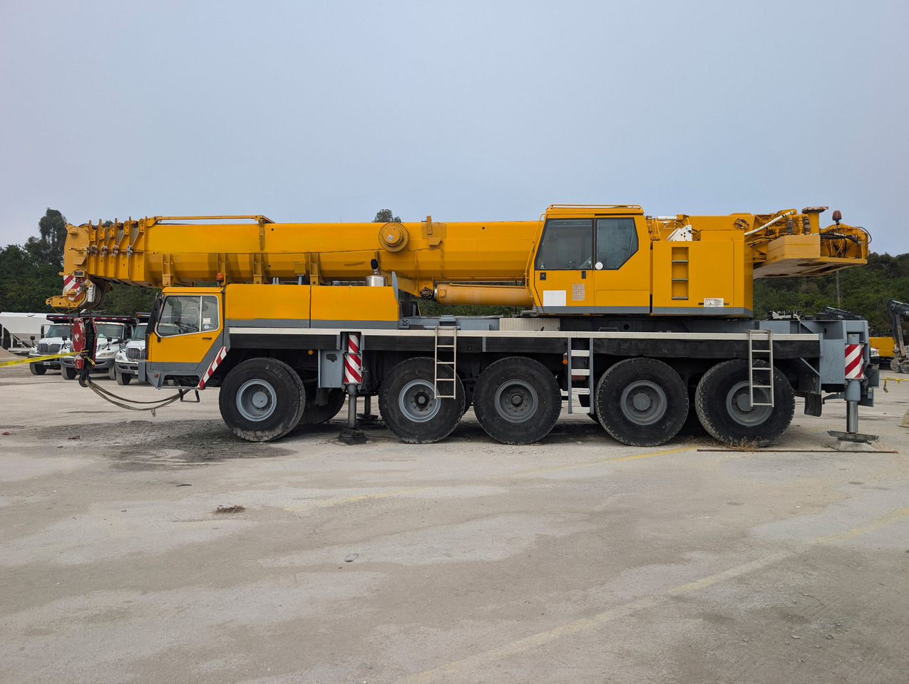 Liebherr LTM 1120-1 - Derek bergerak: gambar 3 Liebherr LTM 1120-1 - Derek bergerak: gambar 3