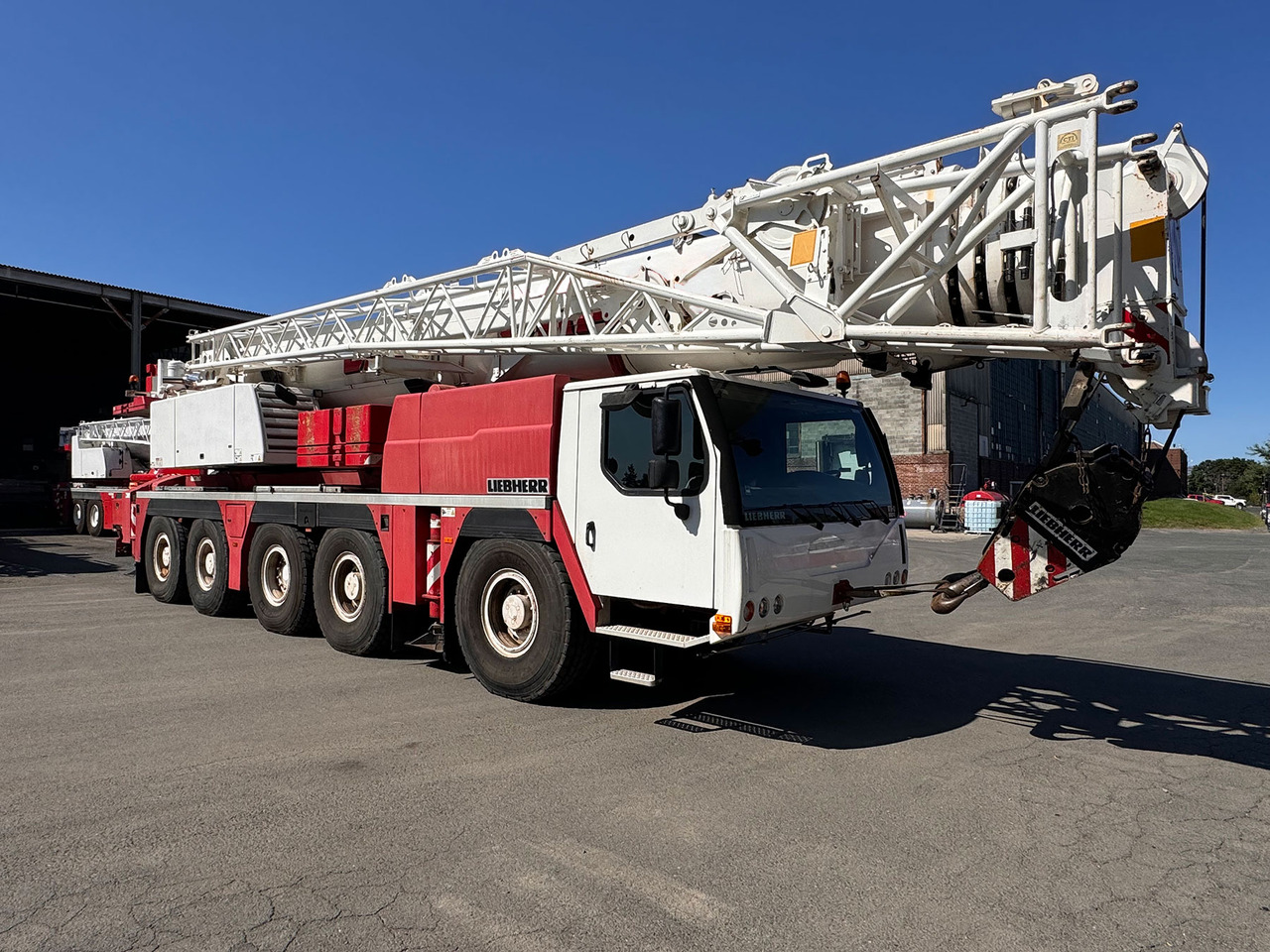 Liebherr LTM 1130-5.1 - Derek bergerak: gambar 1 Liebherr LTM 1130-5.1 - Derek bergerak: gambar 1