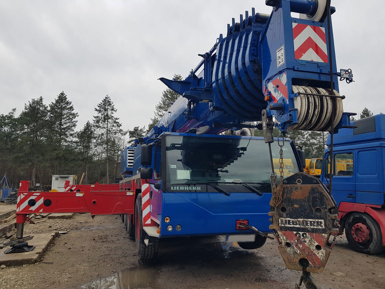Liebherr LTM 1200-5.1 - Derek bergerak: gambar 4 Liebherr LTM 1200-5.1 - Derek bergerak: gambar 4