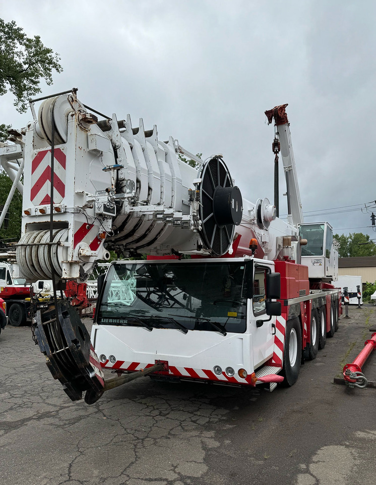 Liebherr LTM 1220-5.1 - Derek bergerak: gambar 3 Liebherr LTM 1220-5.1 - Derek bergerak: gambar 3