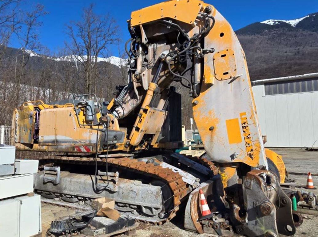 Liebherr R944C T Litronic - Mesin pertambangan: gambar 1 Liebherr R944C T Litronic - Mesin pertambangan: gambar 1