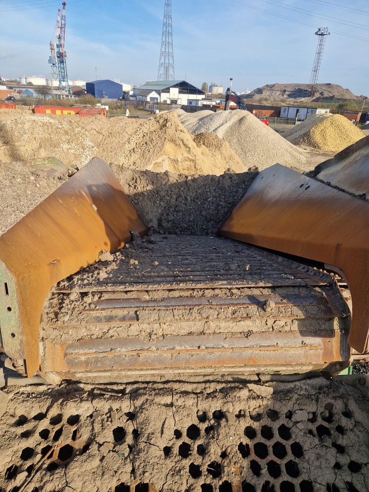 McCloskey R230 - Screener: gambar 5 McCloskey R230 - Screener: gambar 5