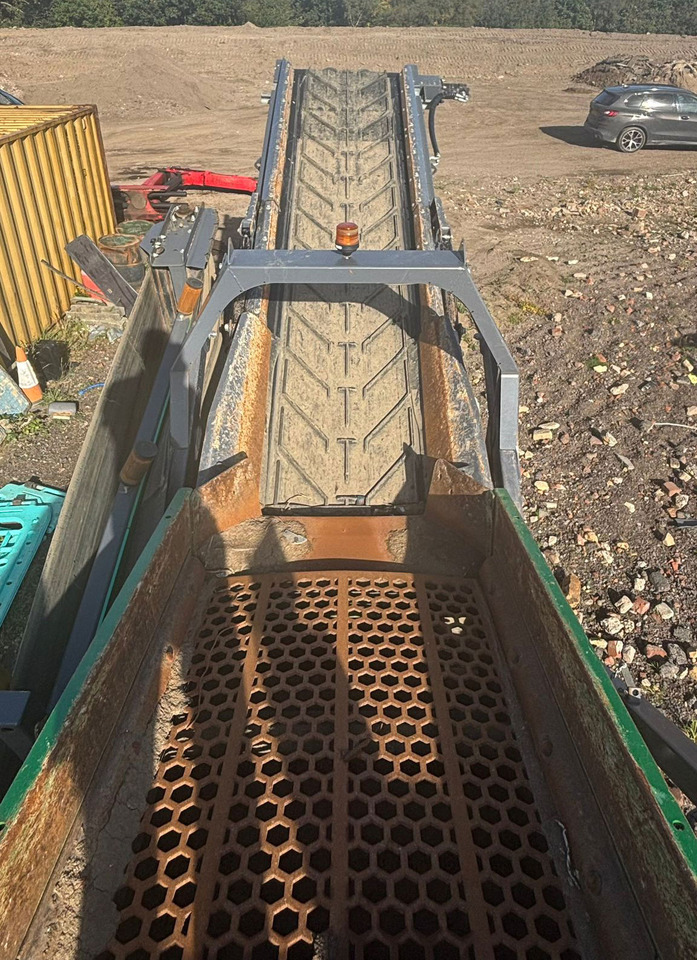 McCloskey R70 - Screener: gambar 5 McCloskey R70 - Screener: gambar 5