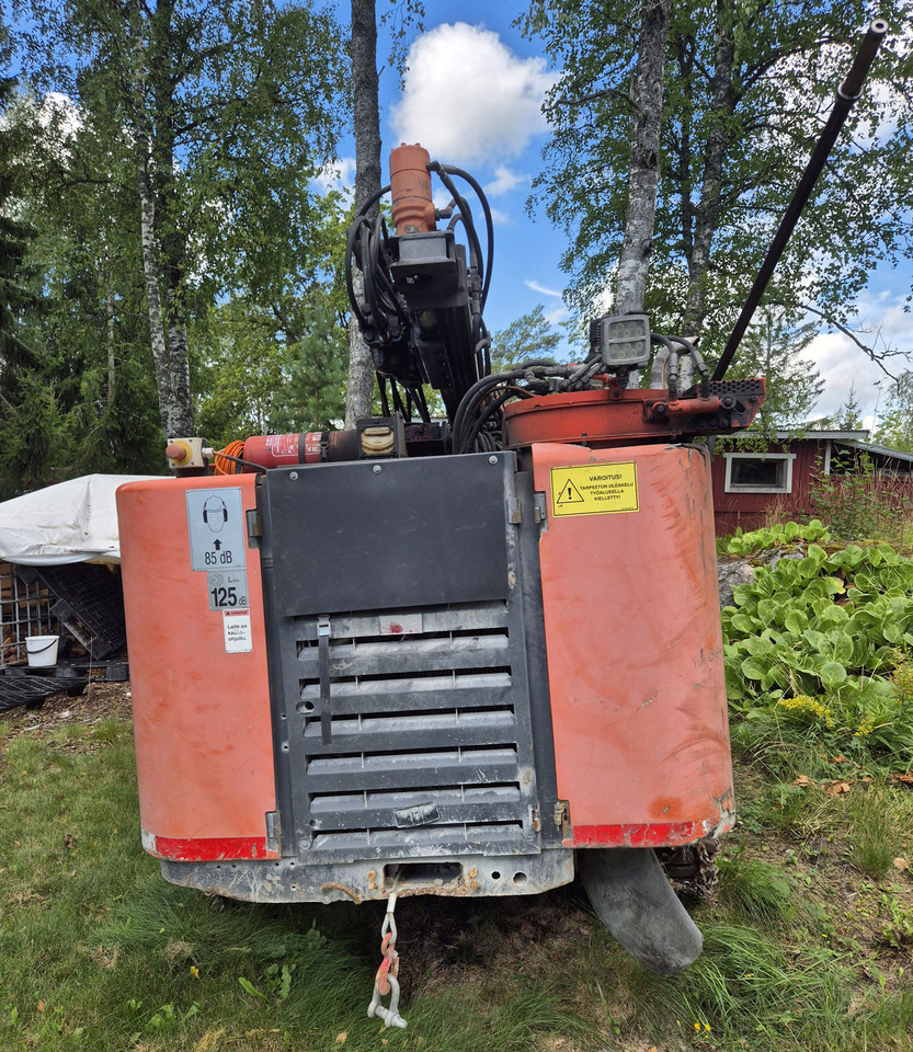 Sandvik Commando DC125R - Anjungan pengeboran: gambar 4 Sandvik Commando DC125R - Anjungan pengeboran: gambar 4