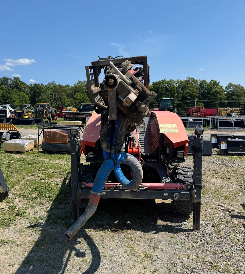 Sandvik Commando DC130Ri - Anjungan pengeboran: gambar 4 Sandvik Commando DC130Ri - Anjungan pengeboran: gambar 4